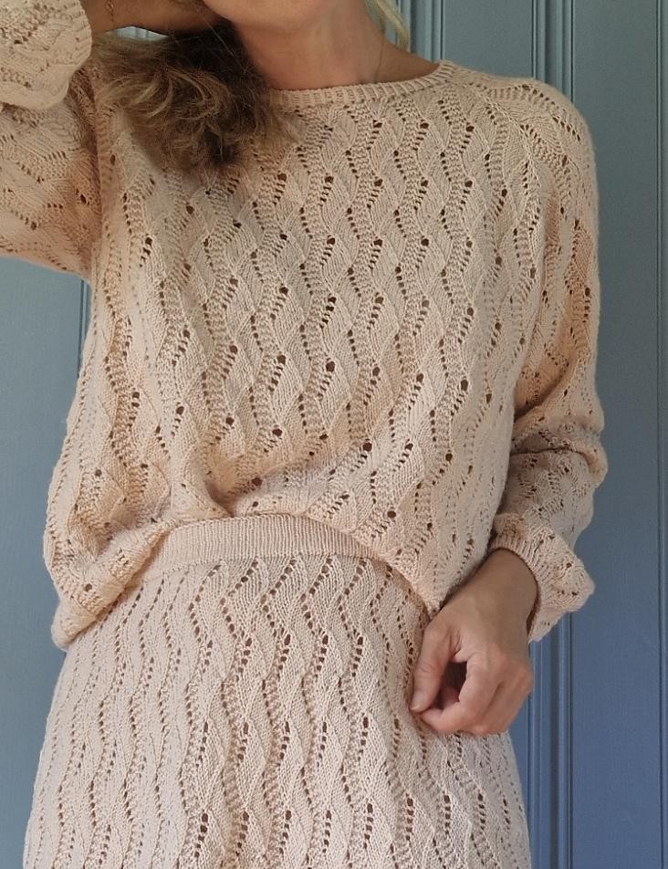 Элегантная блуза спицами