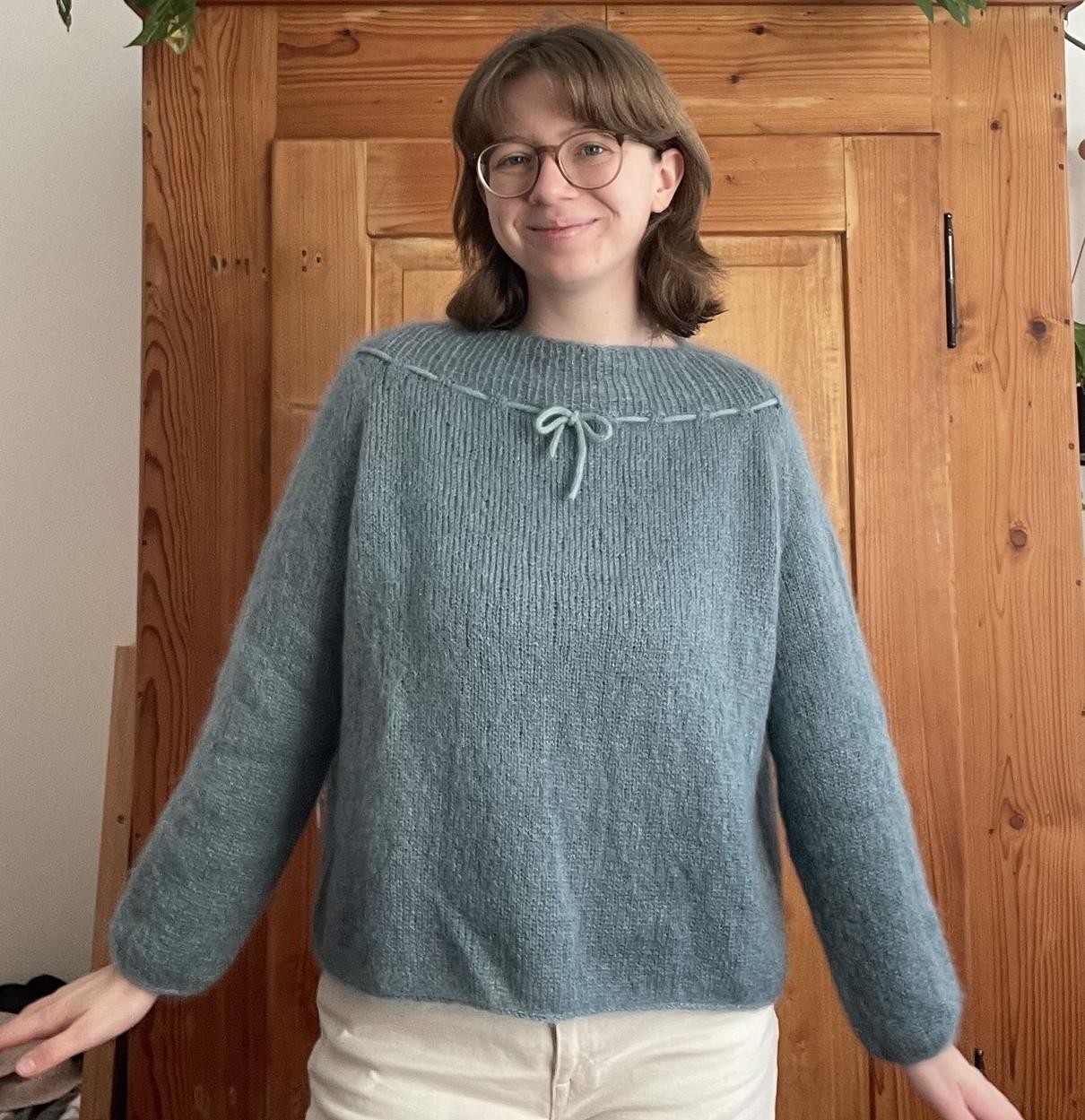 Красивая блуза спицами