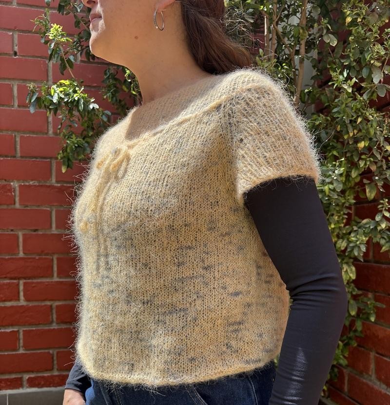 Легкая мохеровая блуза спицами