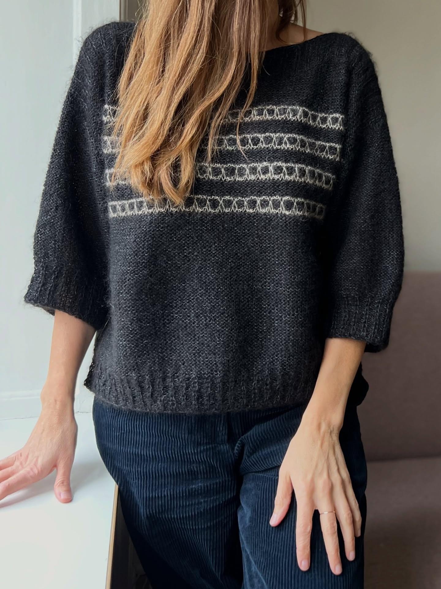 Женственная блуза спицами