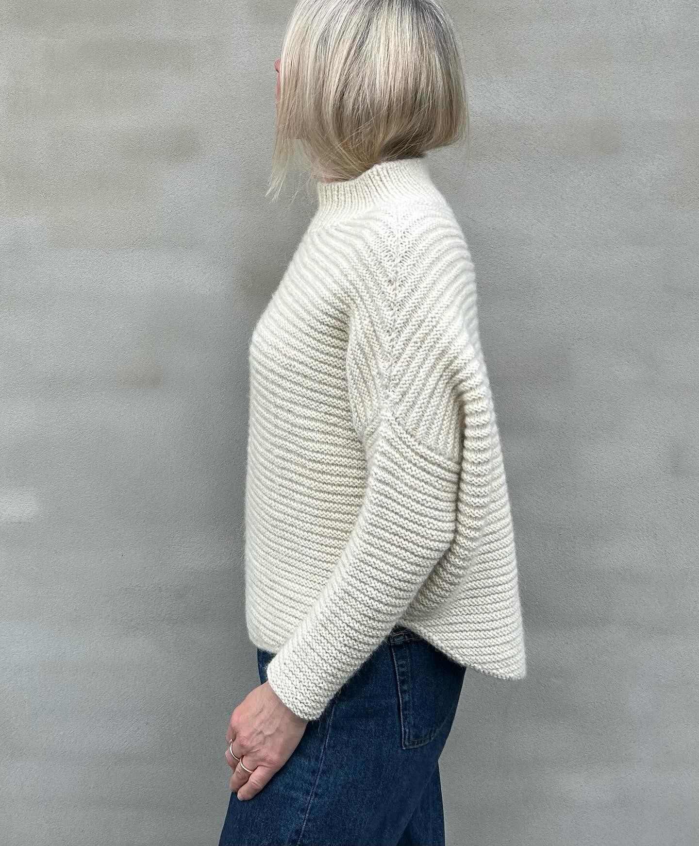 Пуловер-оверсайз спицами