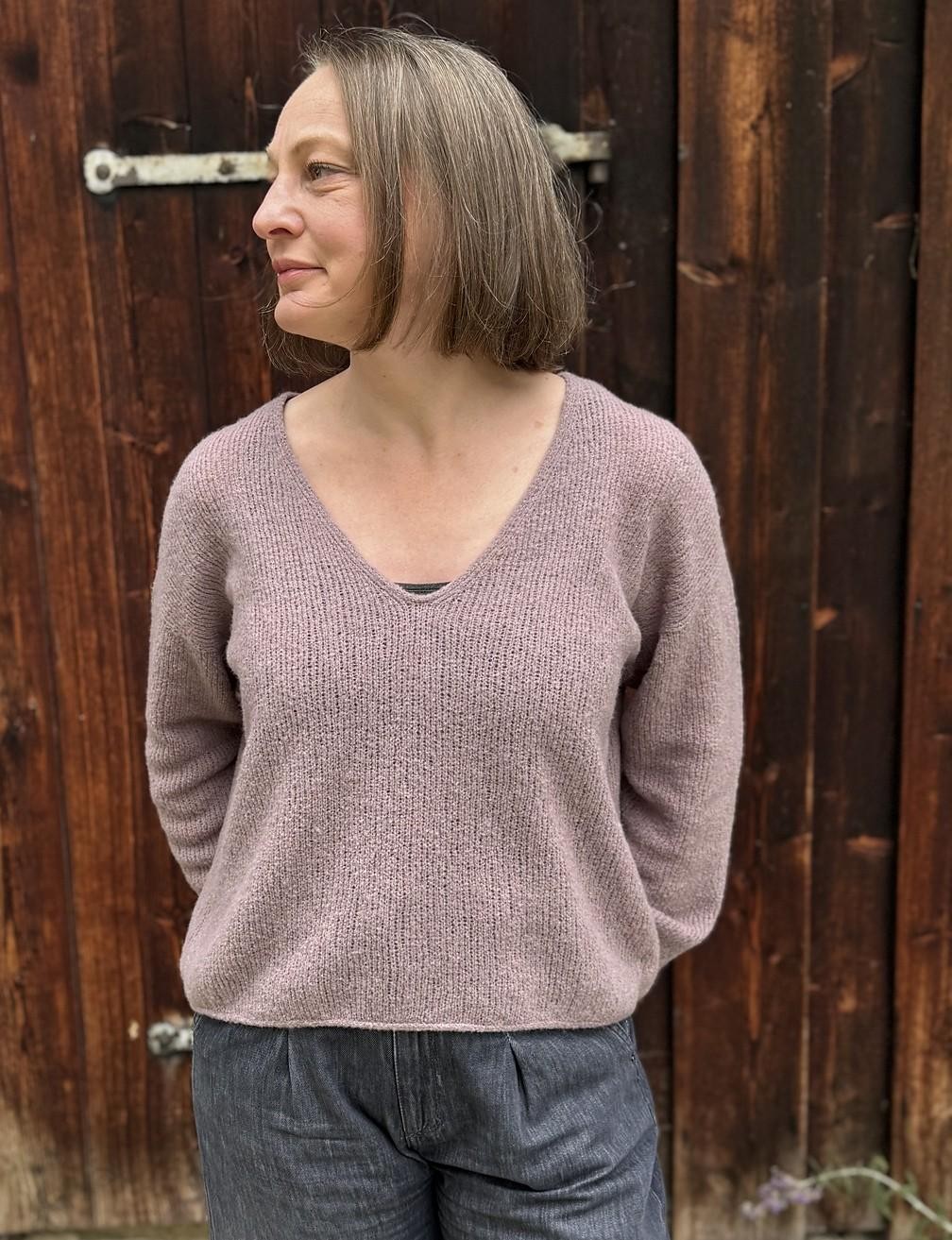 Простой пуловер спицами