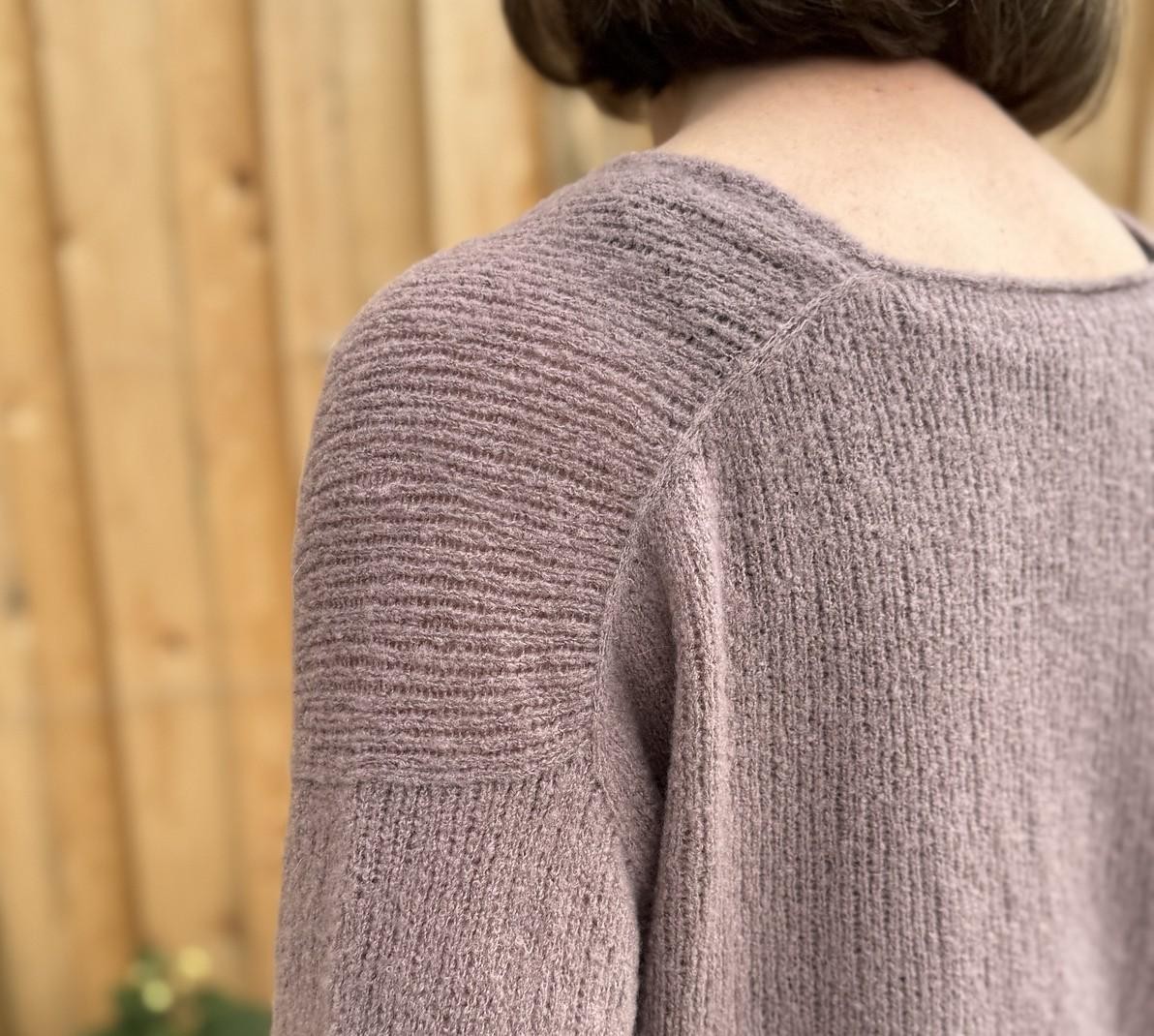 Простой пуловер спицами