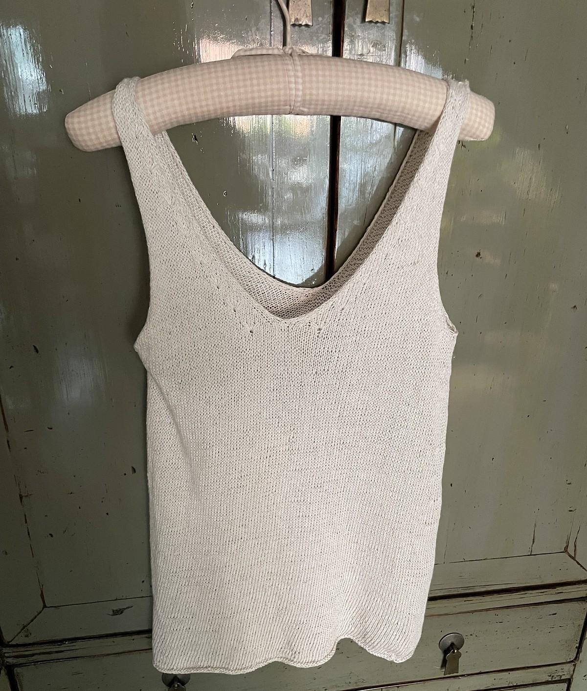 Красивая майка спицами