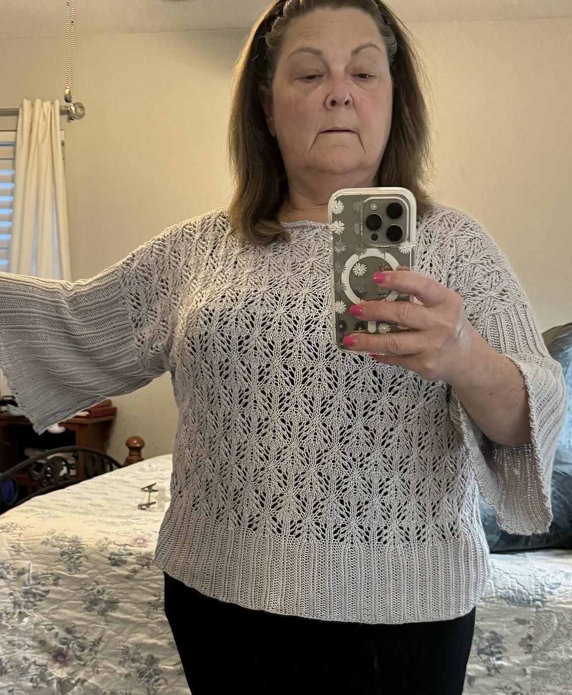 Красивый ажурный топ спицами