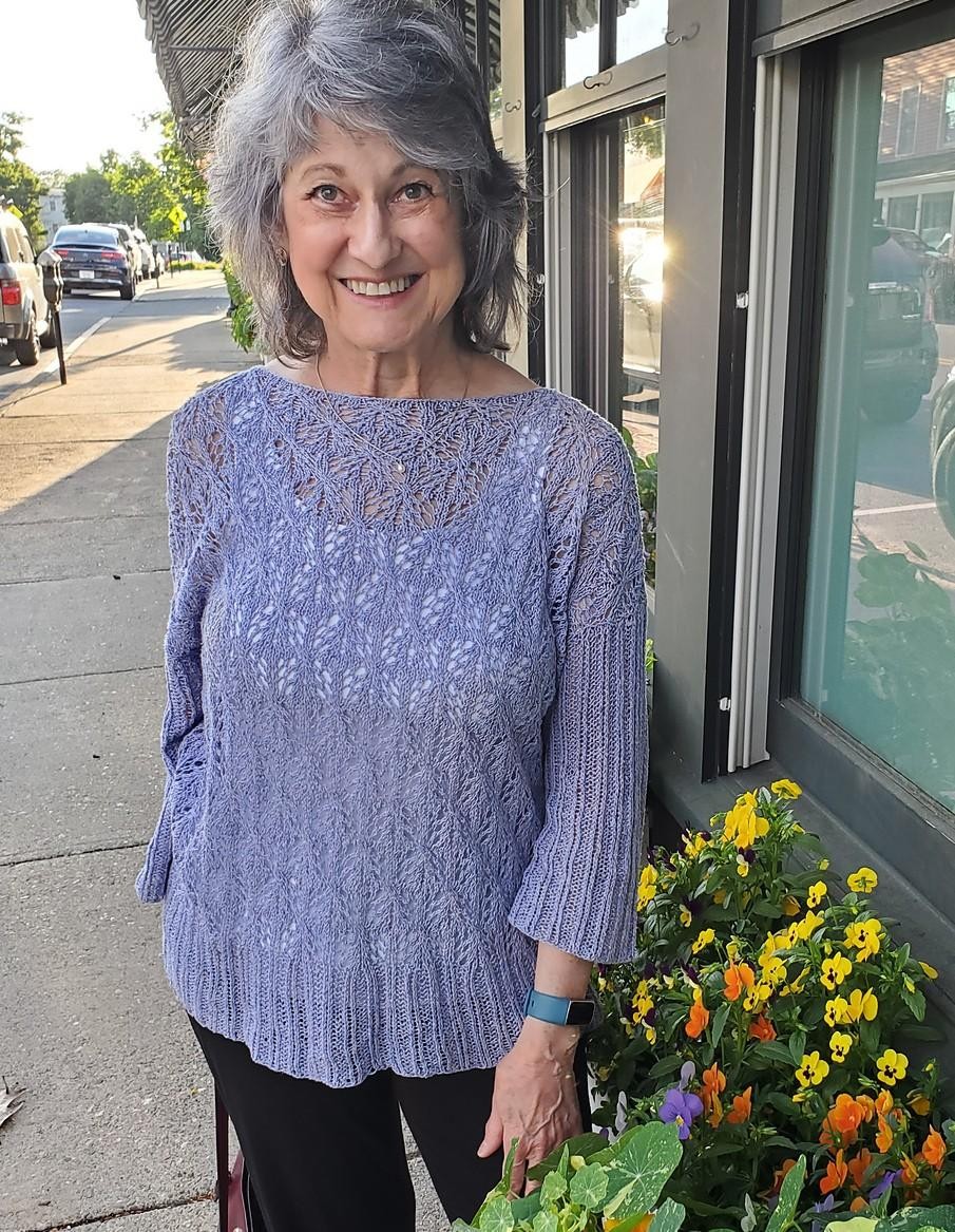 Красивый ажурный топ спицами