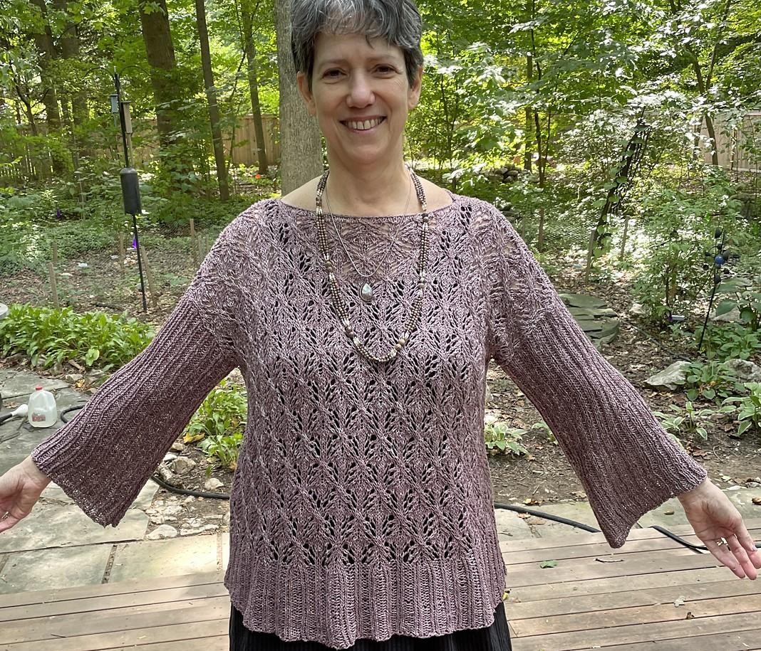 Красивый ажурный топ спицами