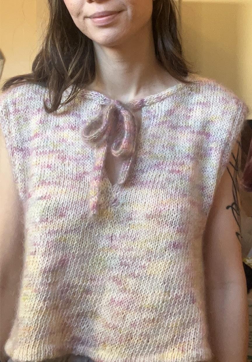 Красивая безрукавка спицами