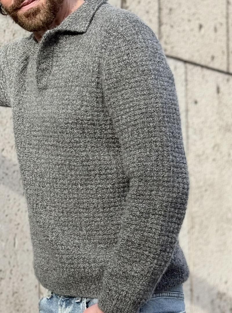 Мужской пуловер-поло