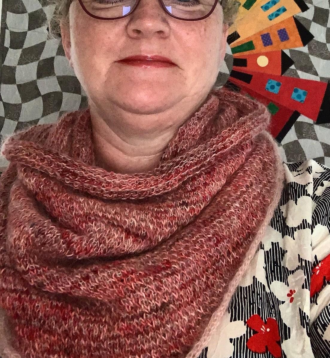 Простая шаль спицами