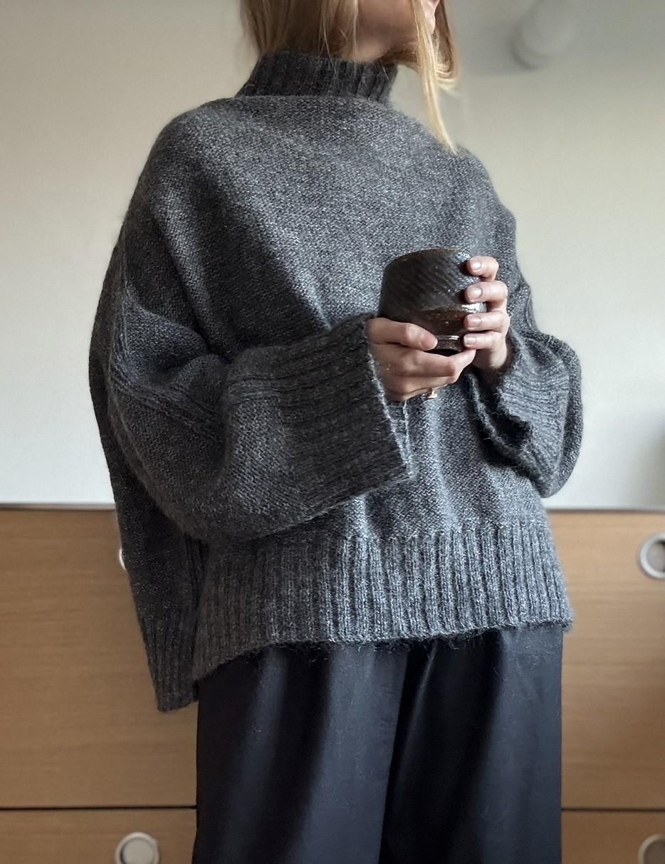 Свитер-оверсайз спицами