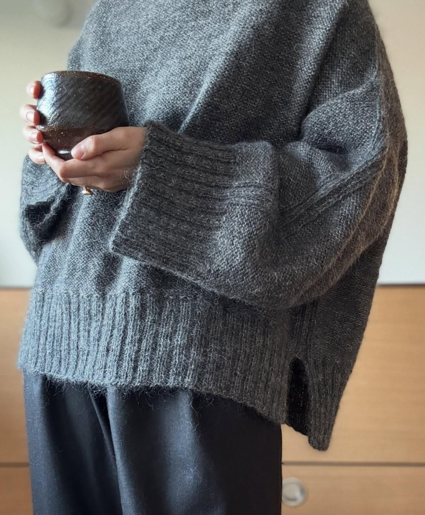 Свитер-оверсайз спицами