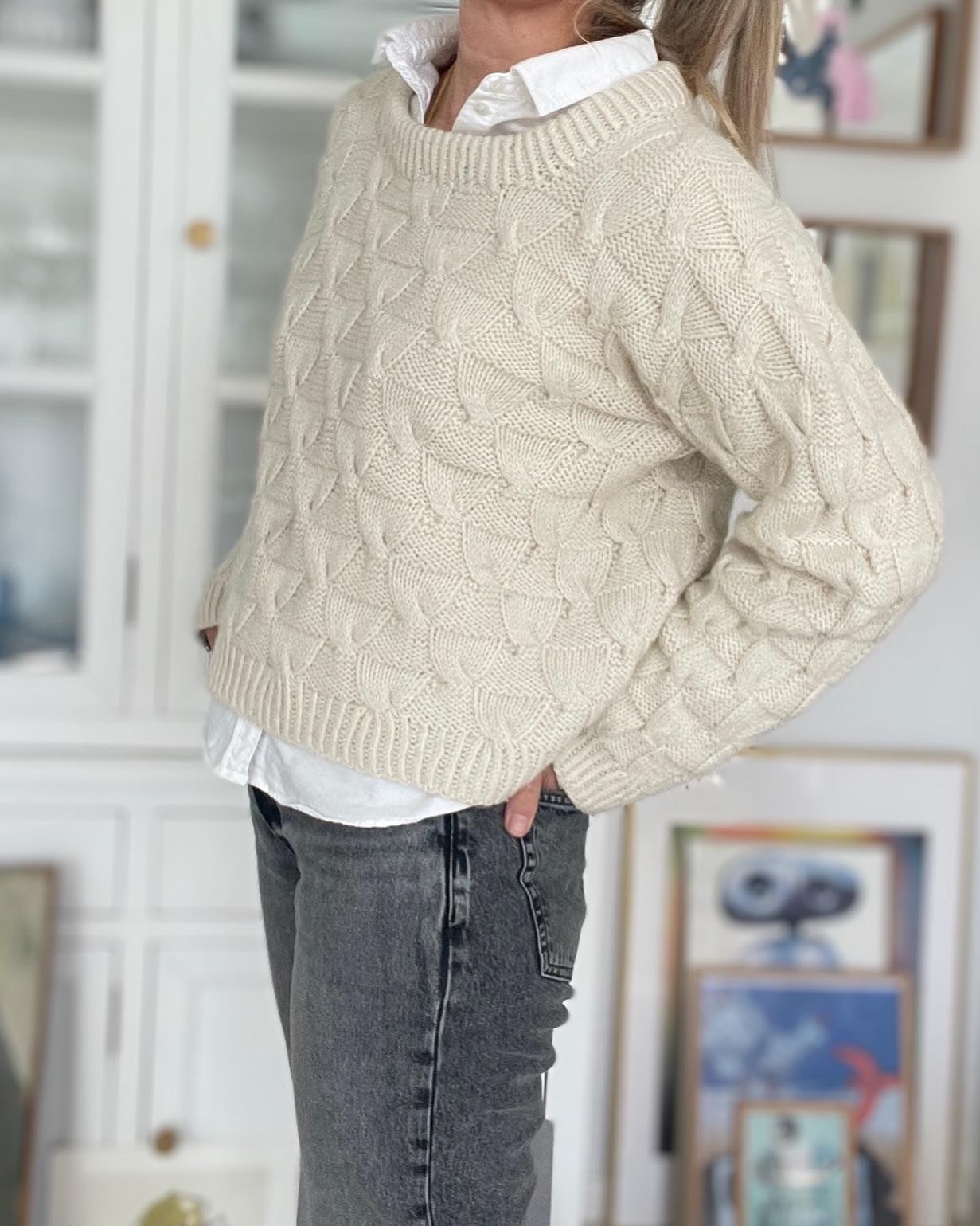 Текстурный свитер спицами