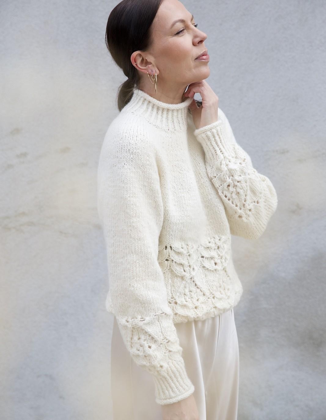 Красивый свитер спицами