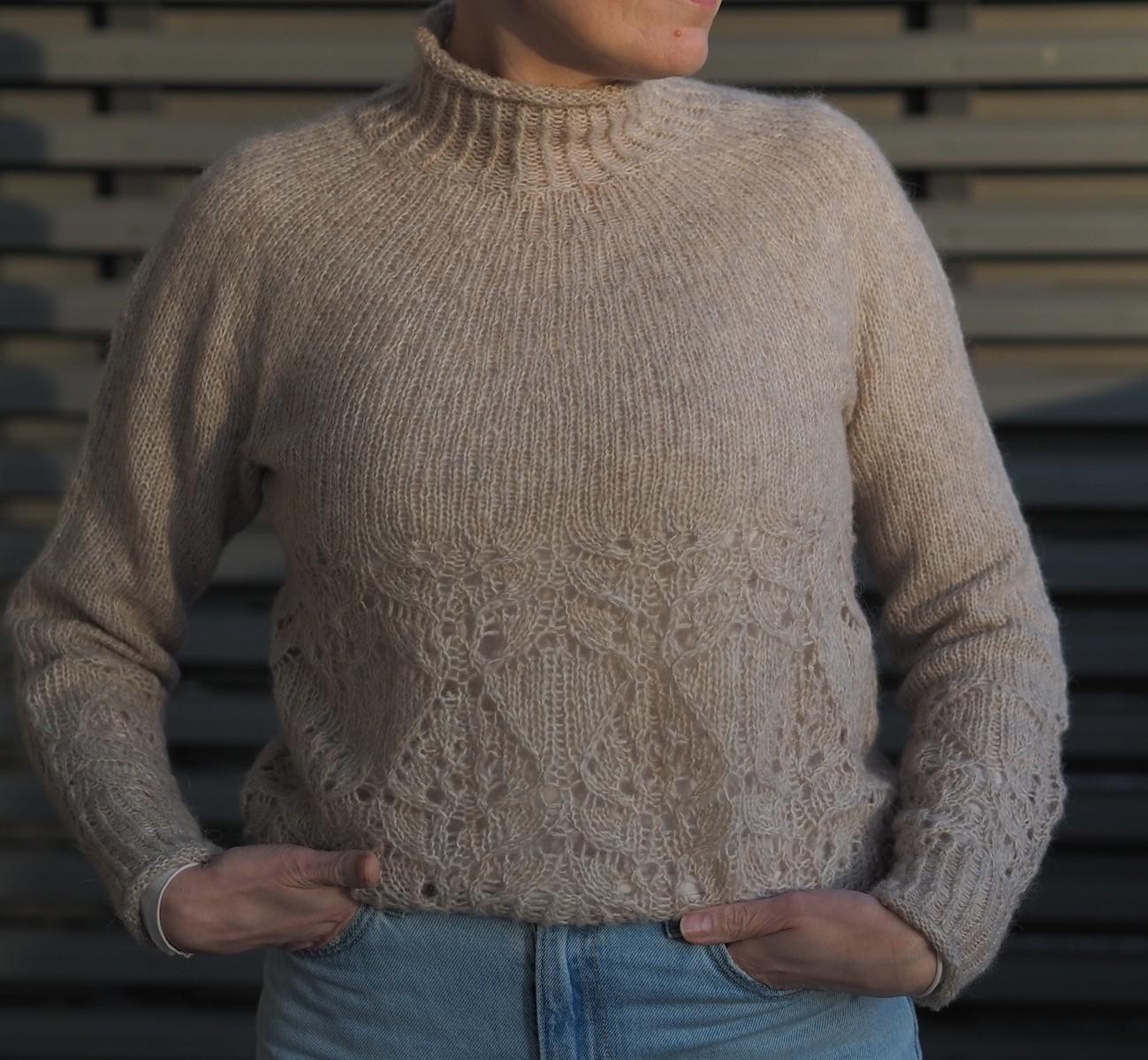 Красивый свитер спицами