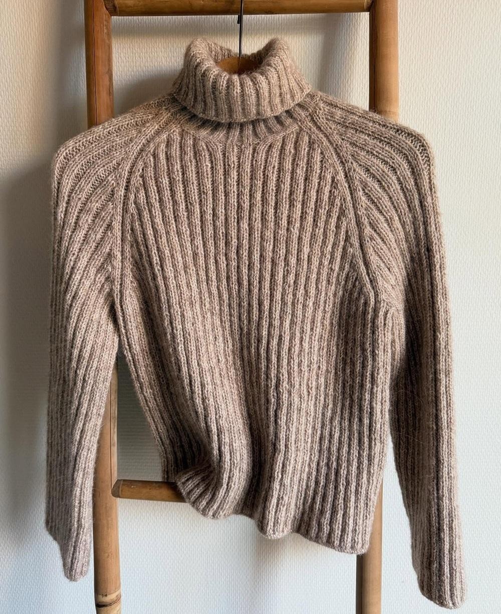 Свитер-реглан спицами