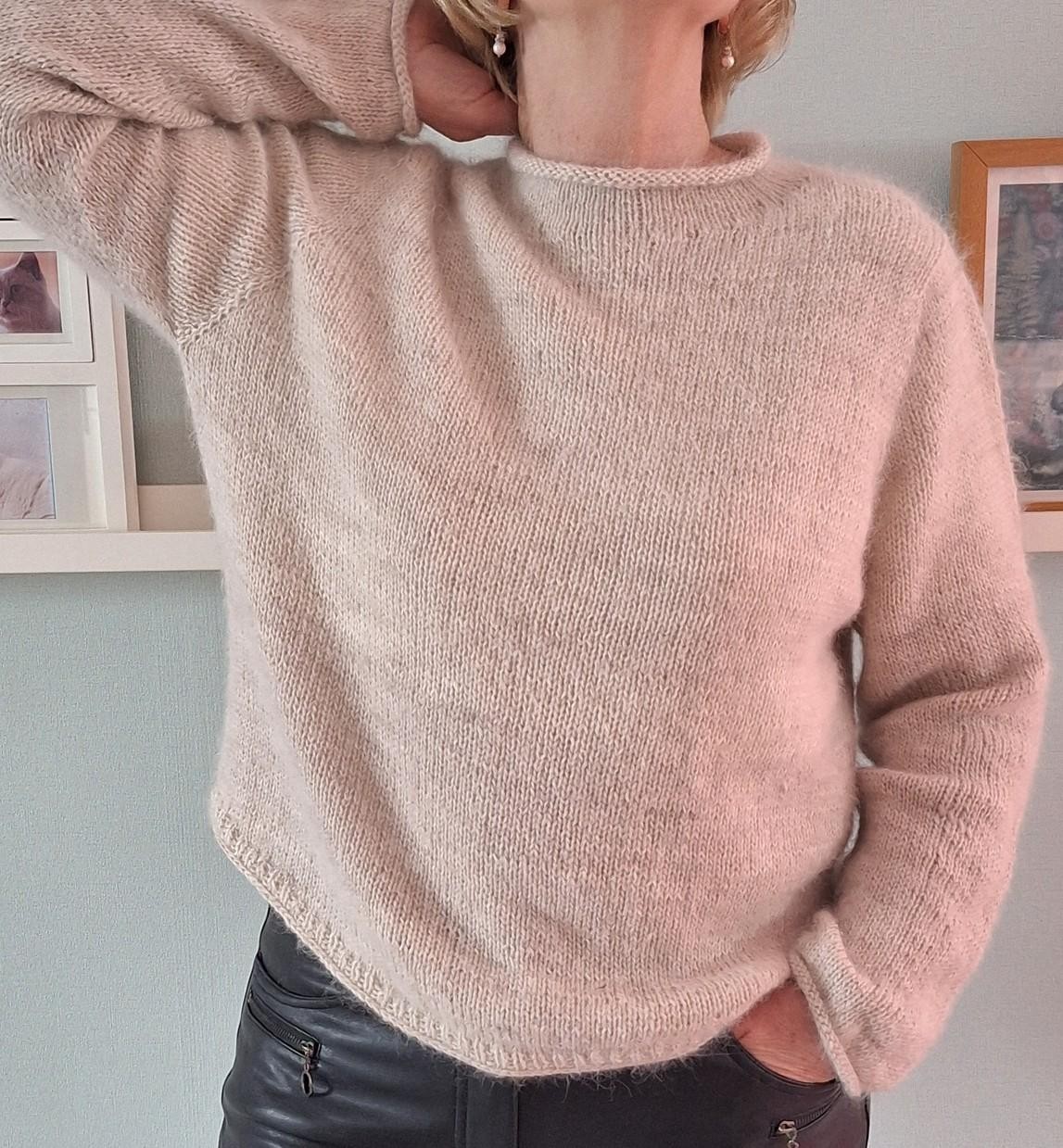 Кашемировый свитер спицами