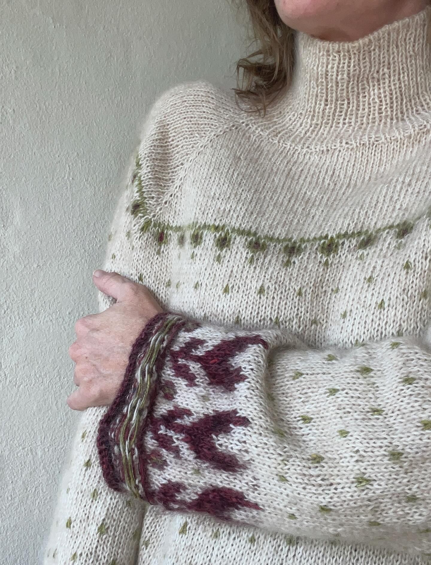 Красивый жаккардовый свитер