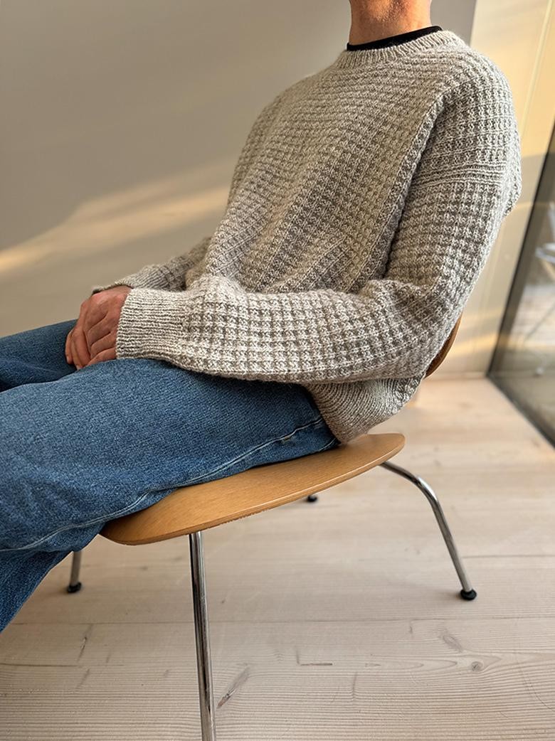 Свитер-унисекс спицами