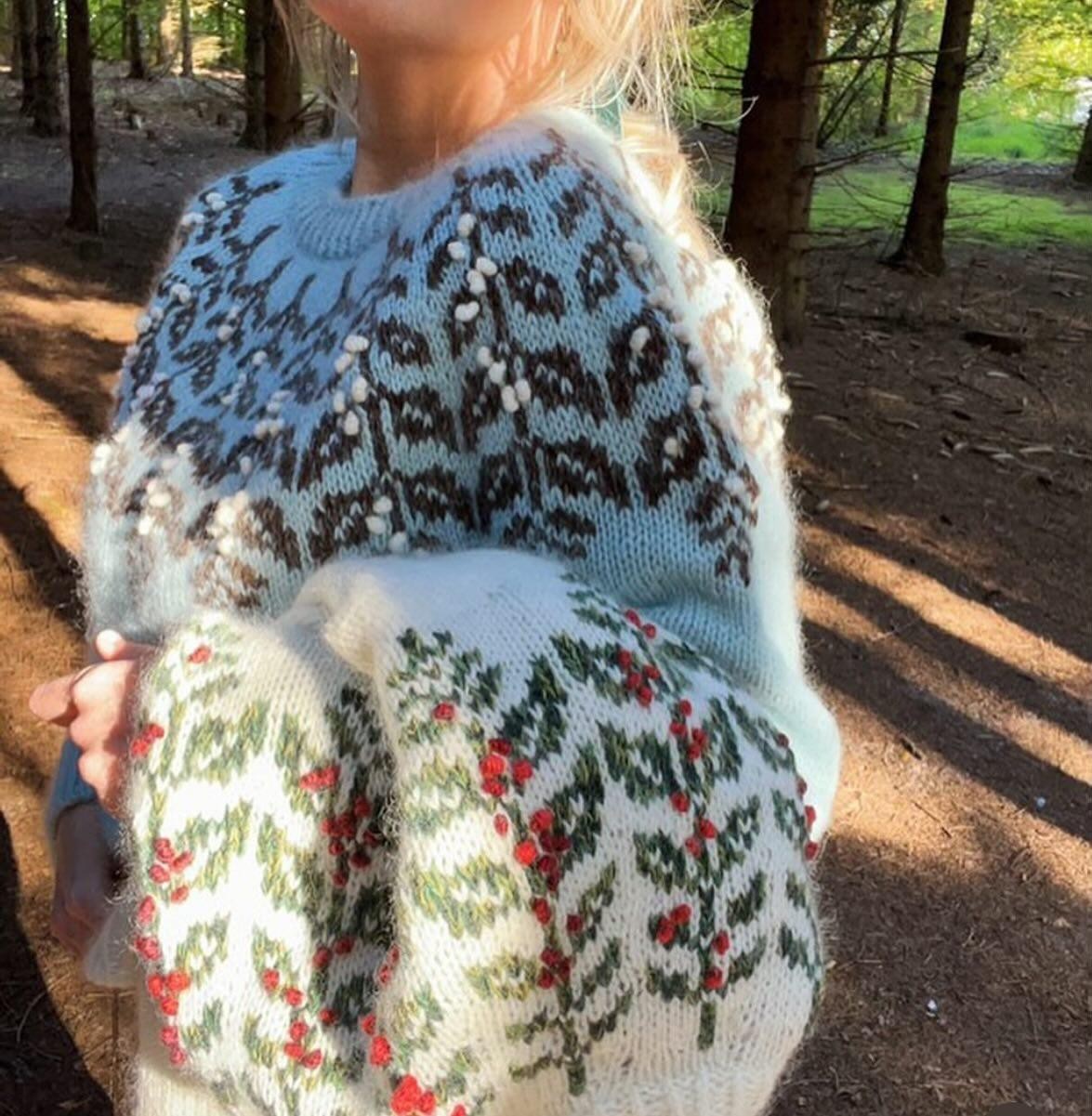 Красивый свитер спицами