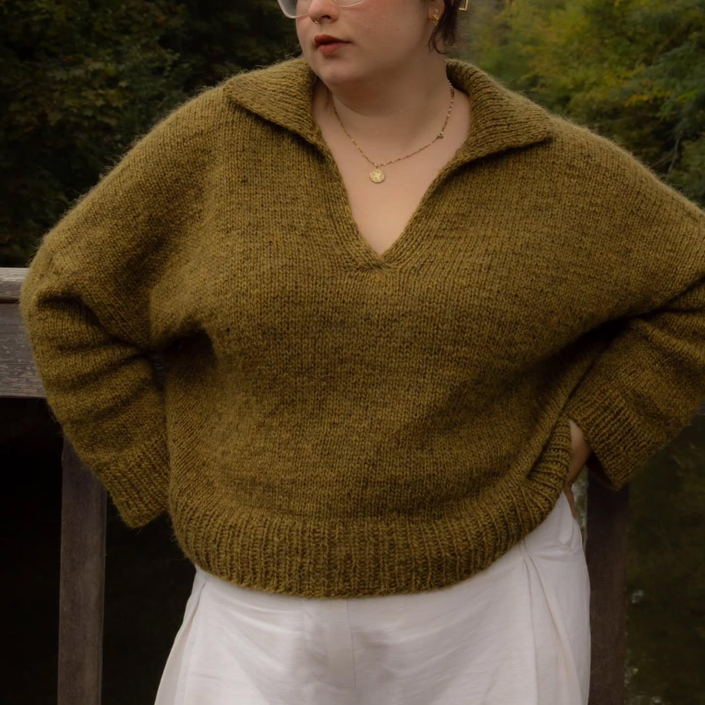 Свитер-поло спицами