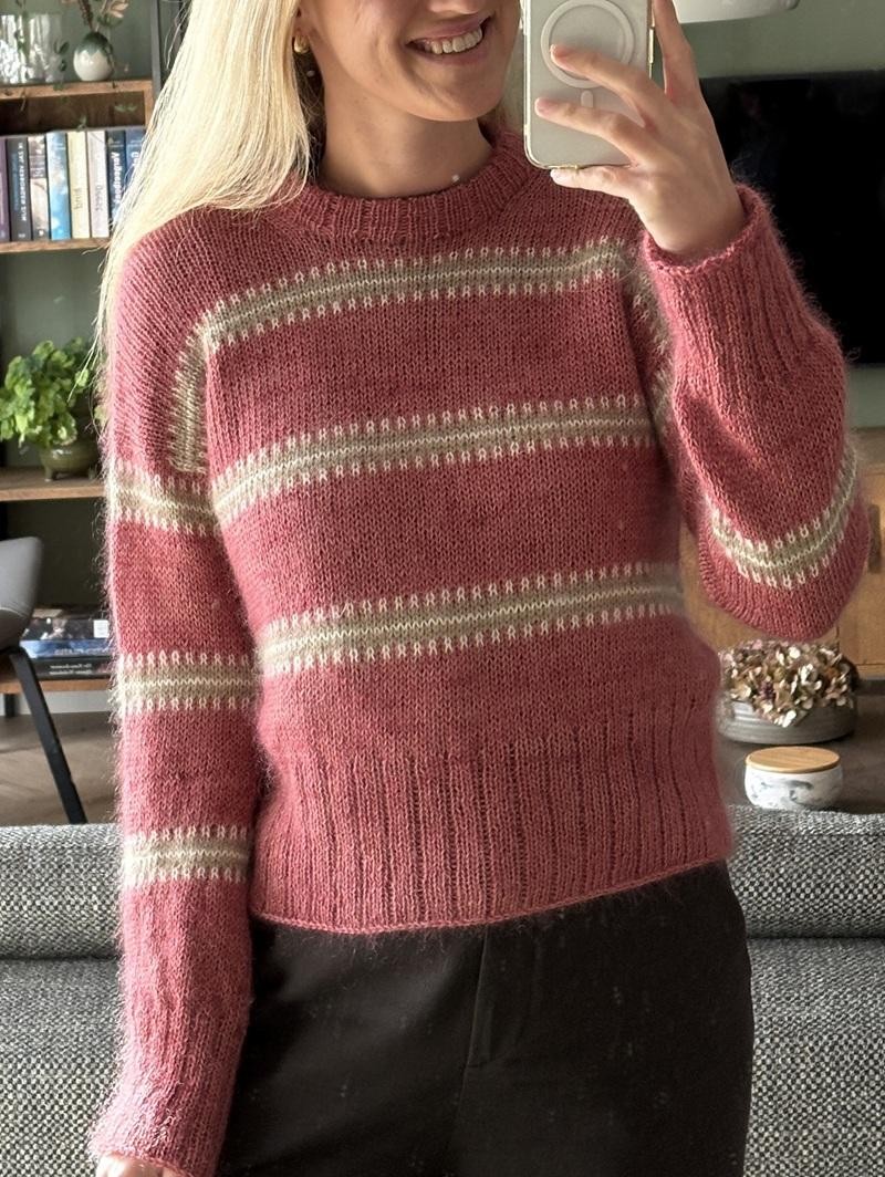 Теплый свитер с японским плечом