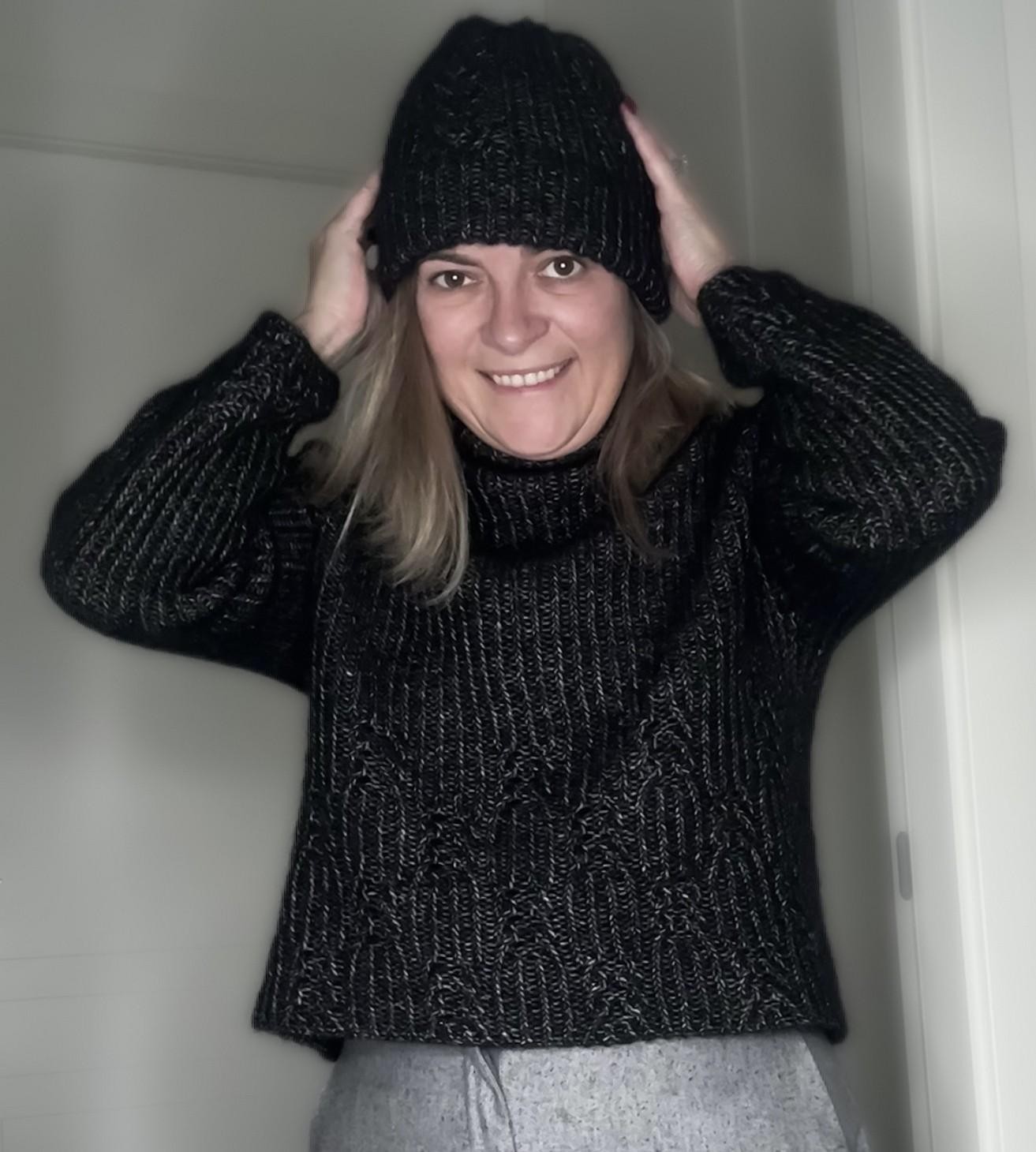 Красивый свитер спицами