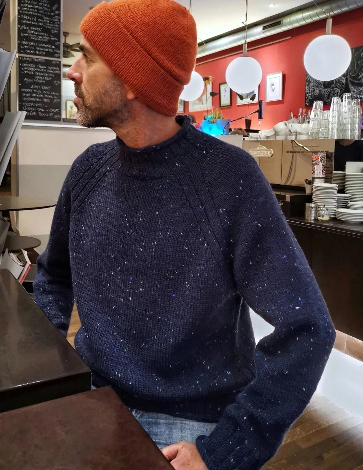 Свитер-унисекс спицами