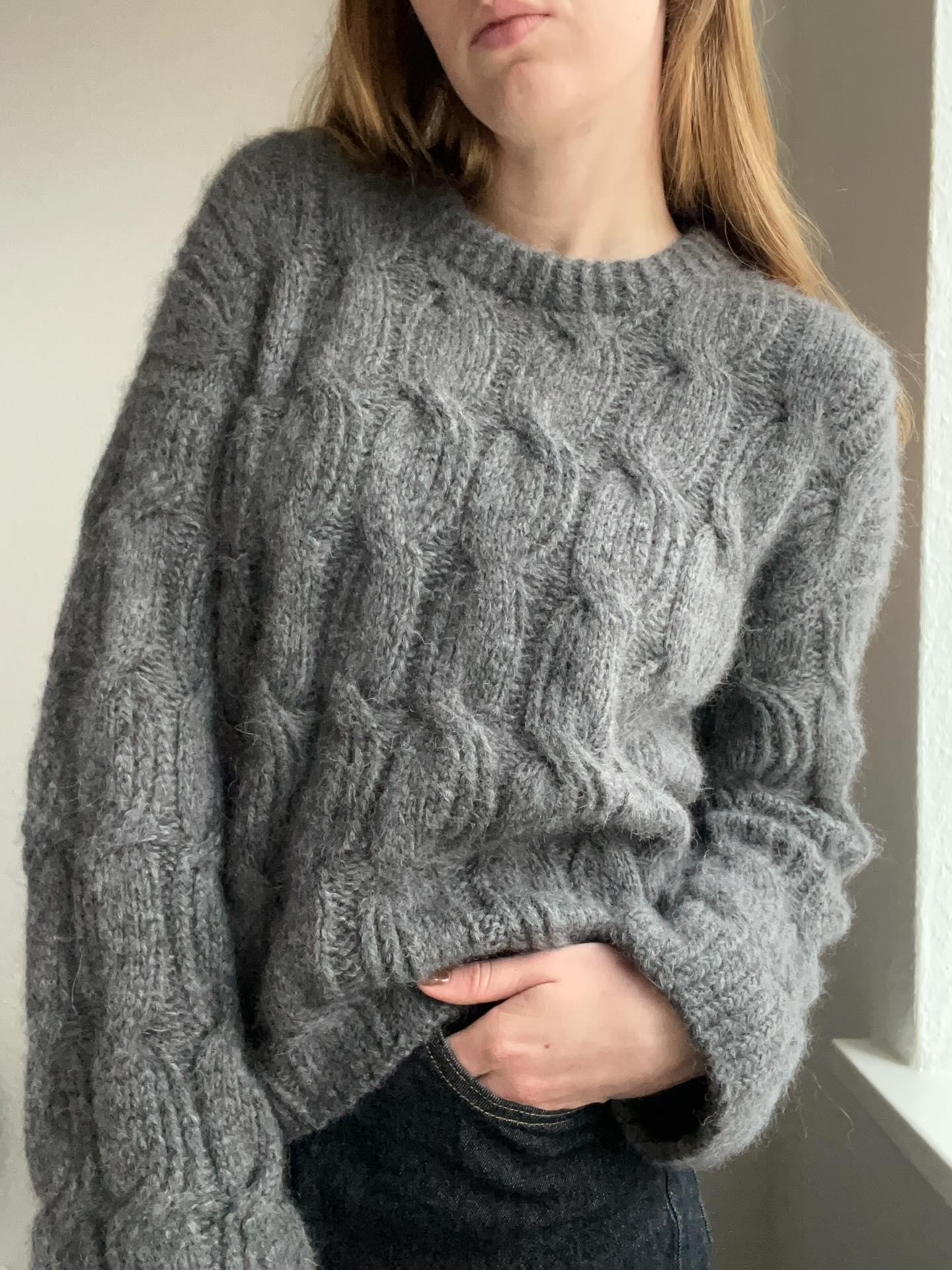 Текстурный свитер спицами