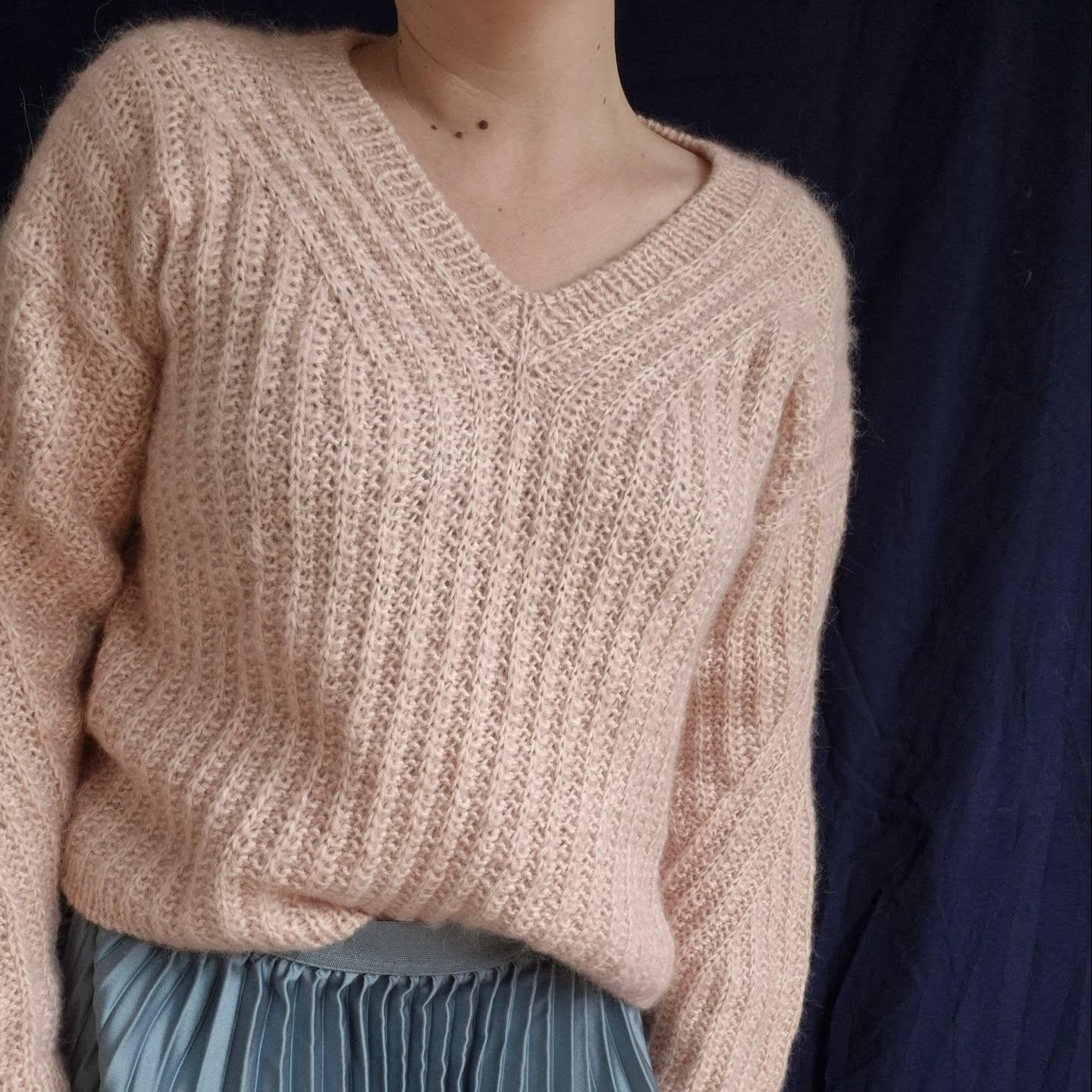 Красивый пуловер спицами