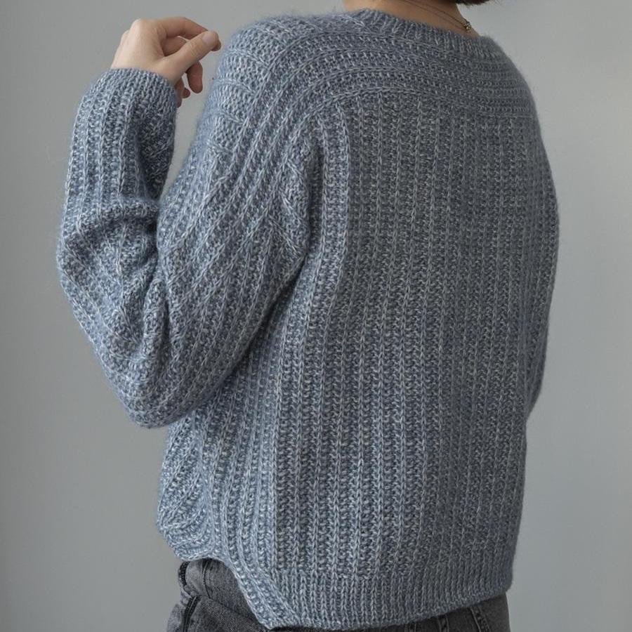 Вязаный спицами текстурный пуловер с красиво обыгранными линиями узора Ridgewood