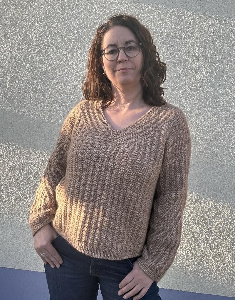 Красивый пуловер спицами