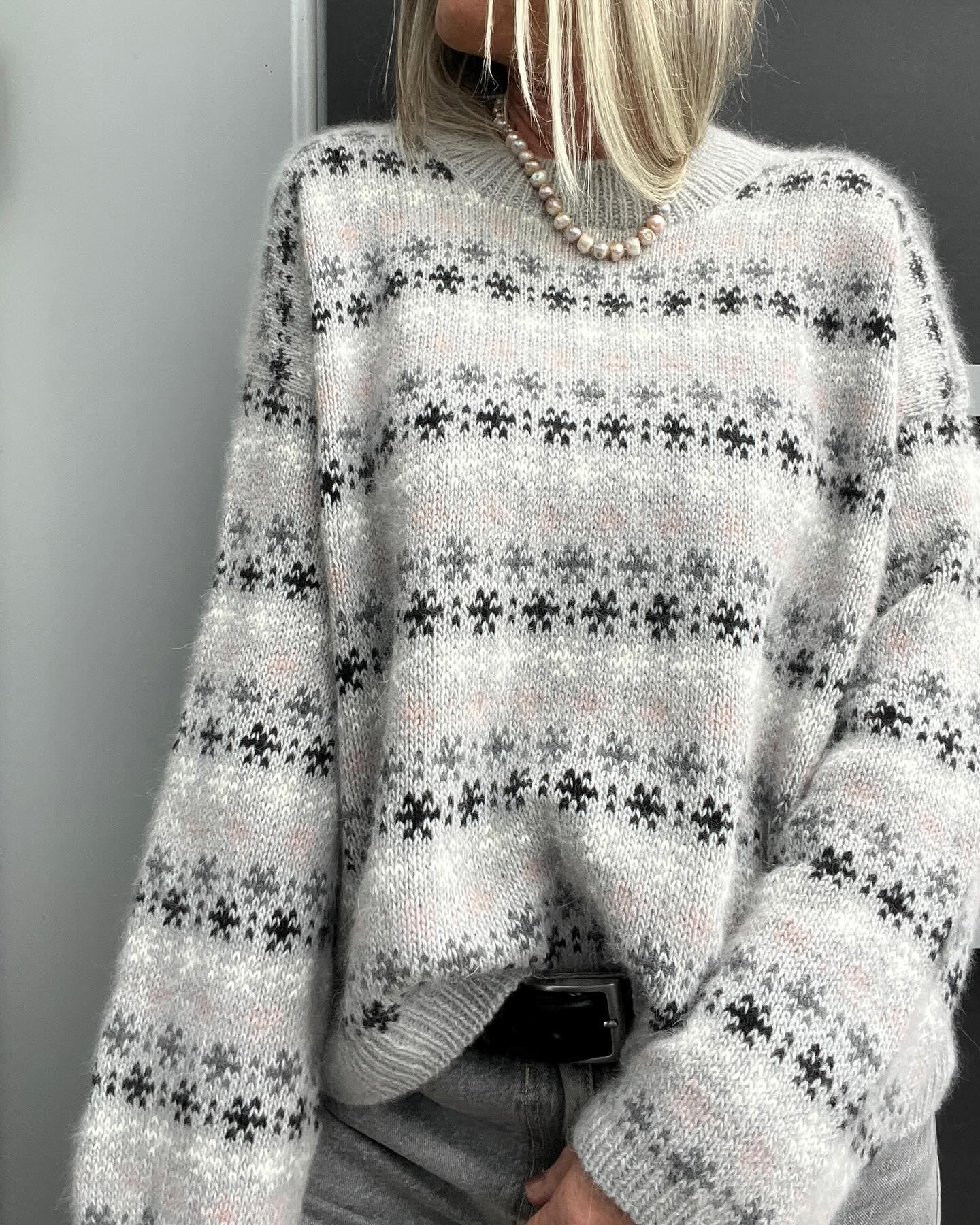 Красивый свитер спицами