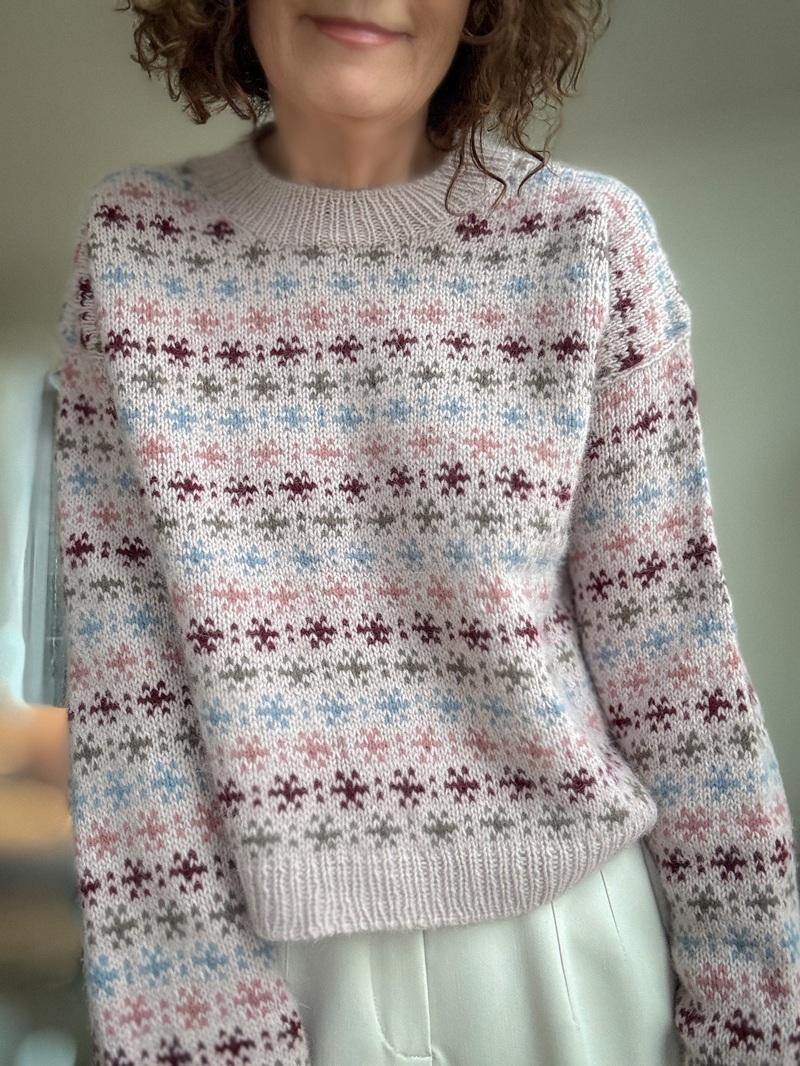 Красивый свитер спицами