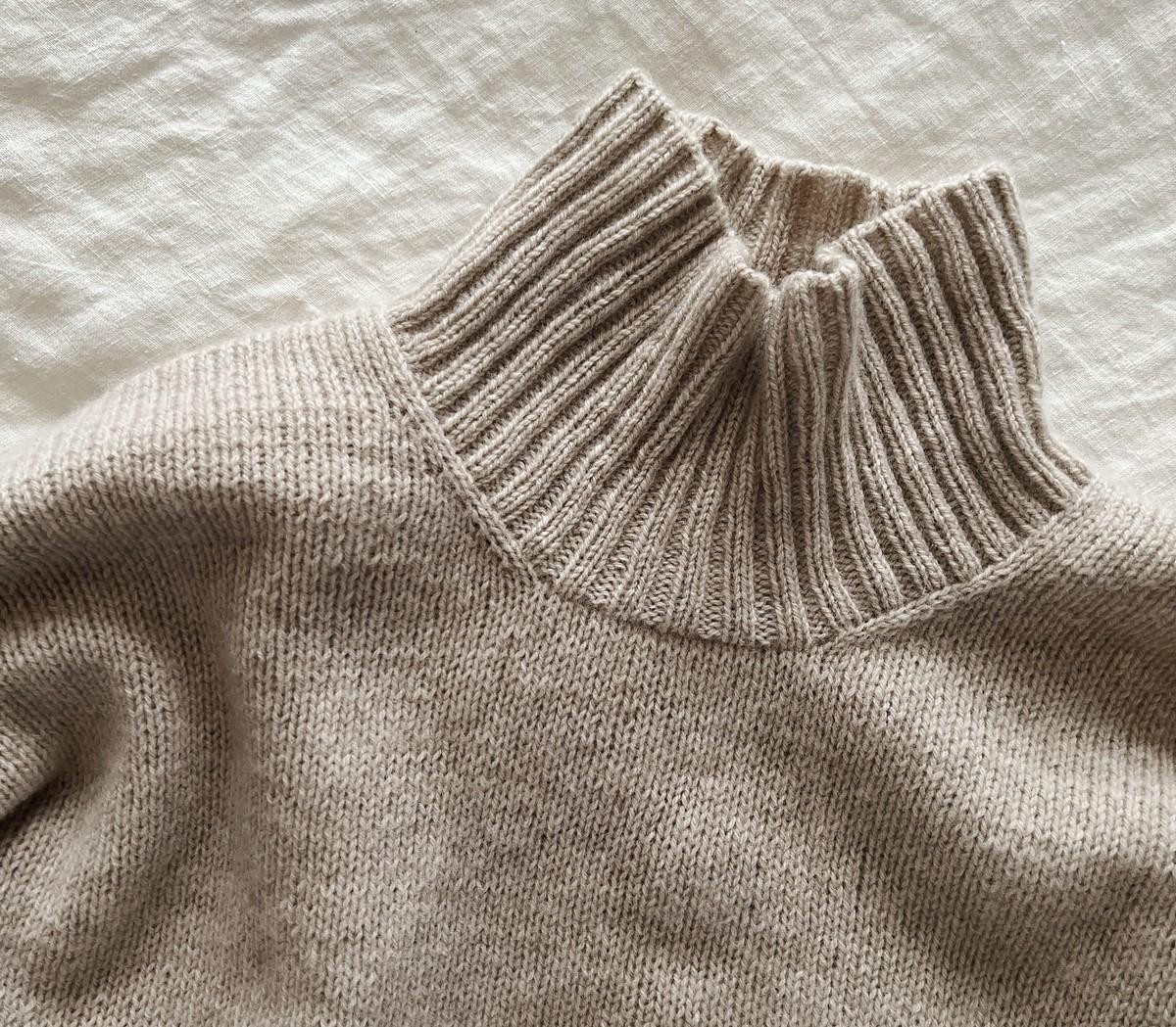 Простой свитер спицами