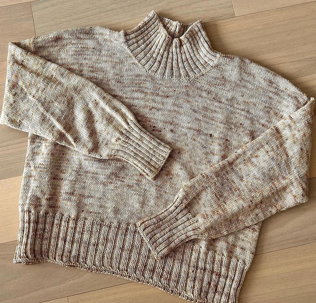 Простой свитер спицами