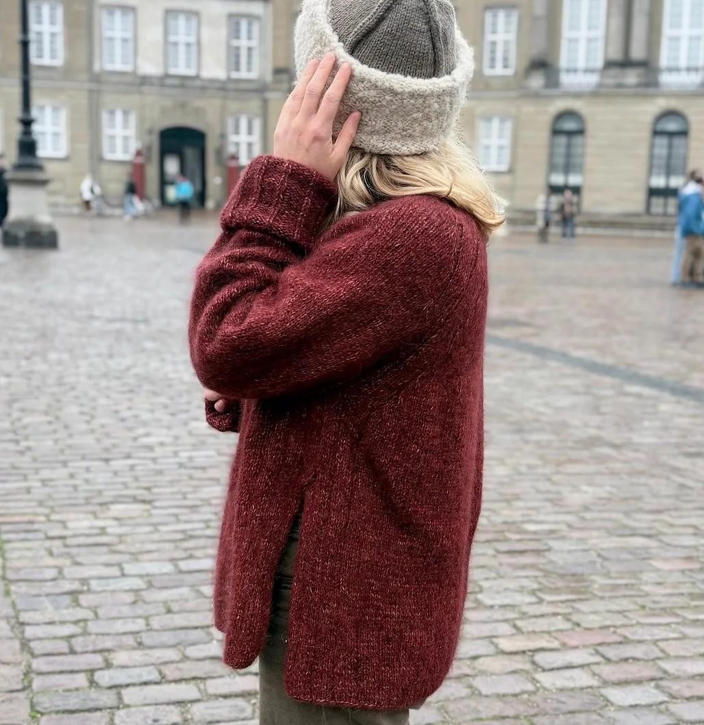 Элегантный свитер-реглан