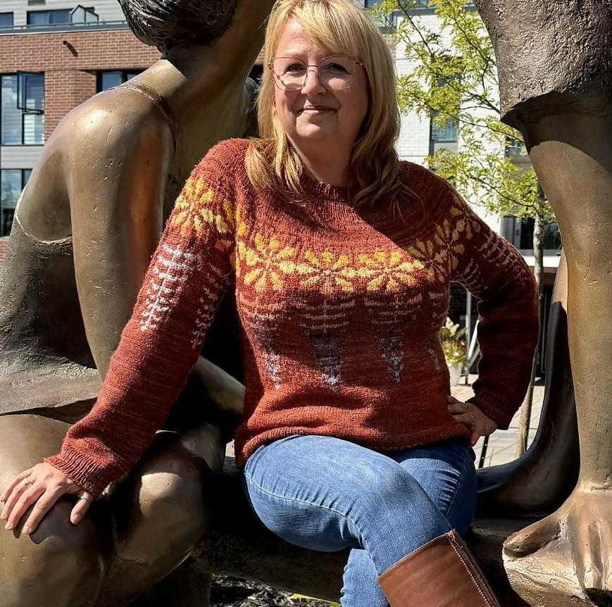 Красивый свитер спицами