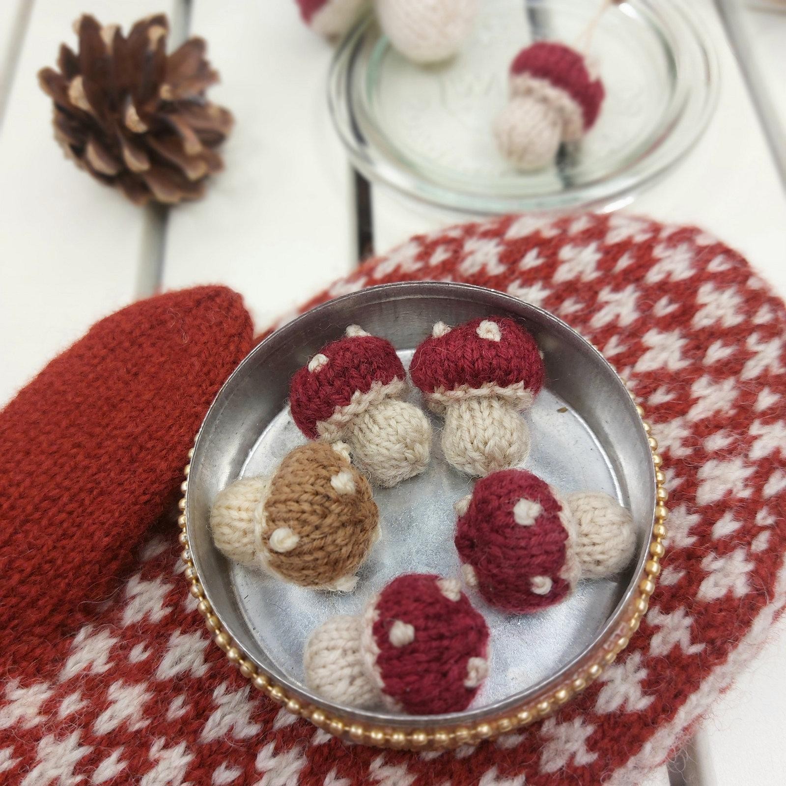 Грибы спицами описание как связать легко и просто