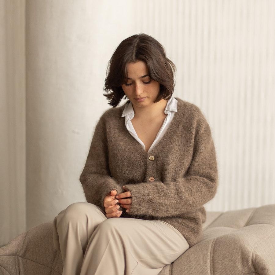 Кардиган с японским плечом, вязаный спицами сверху вниз Valentina Cardigan