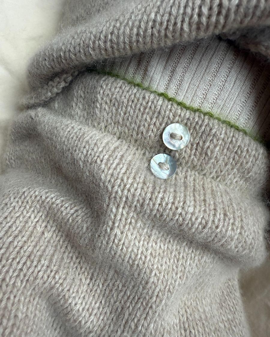 Вязаные спицами штанишки для малышей описание