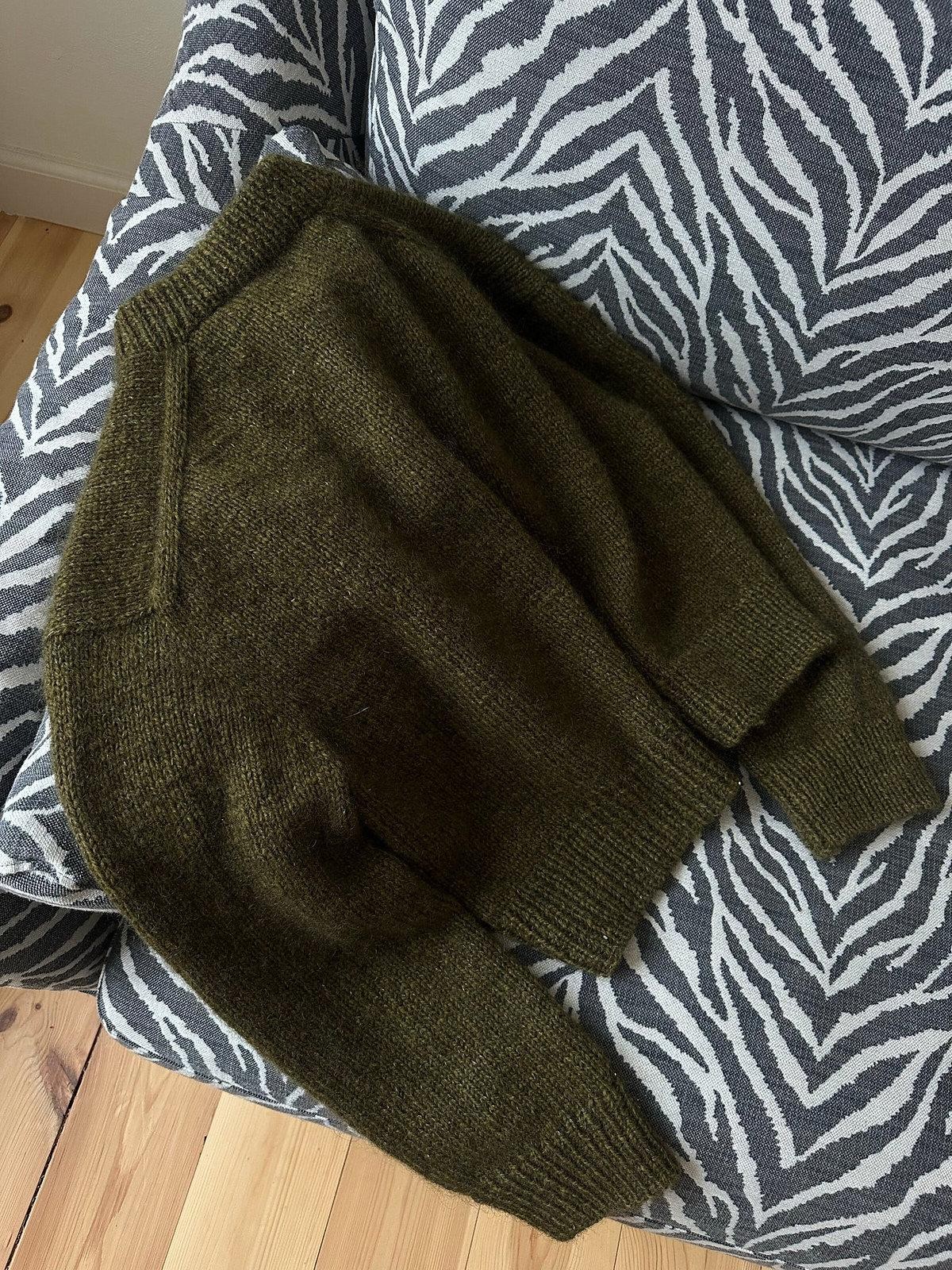 Оверсайз с японским плечом спицами сверху без швов