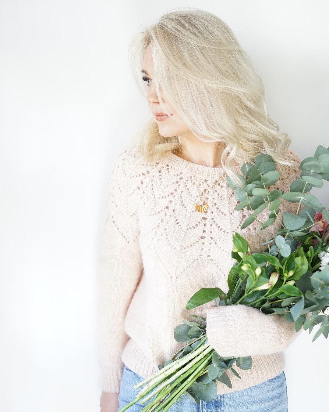 Ажурный пуловер спицами схема и описание