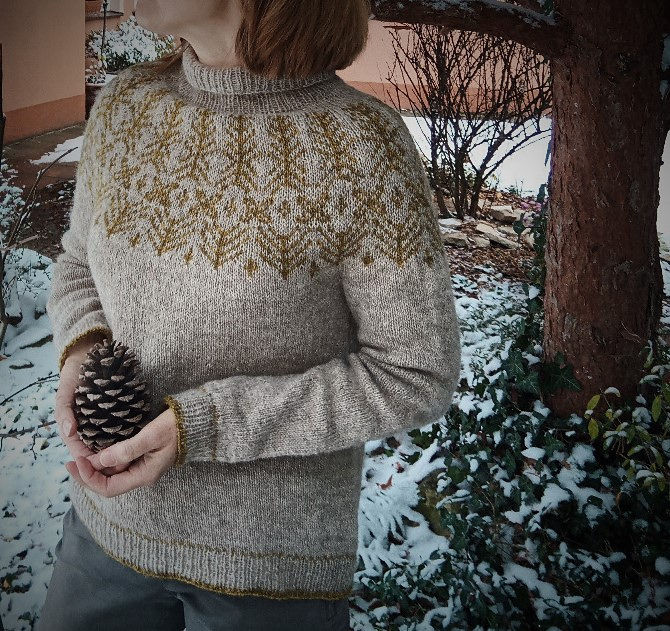 Пуловер сверху спицами схема и описание