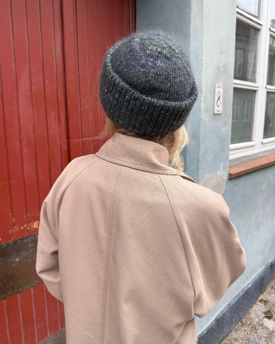 Как связать шапку спицами