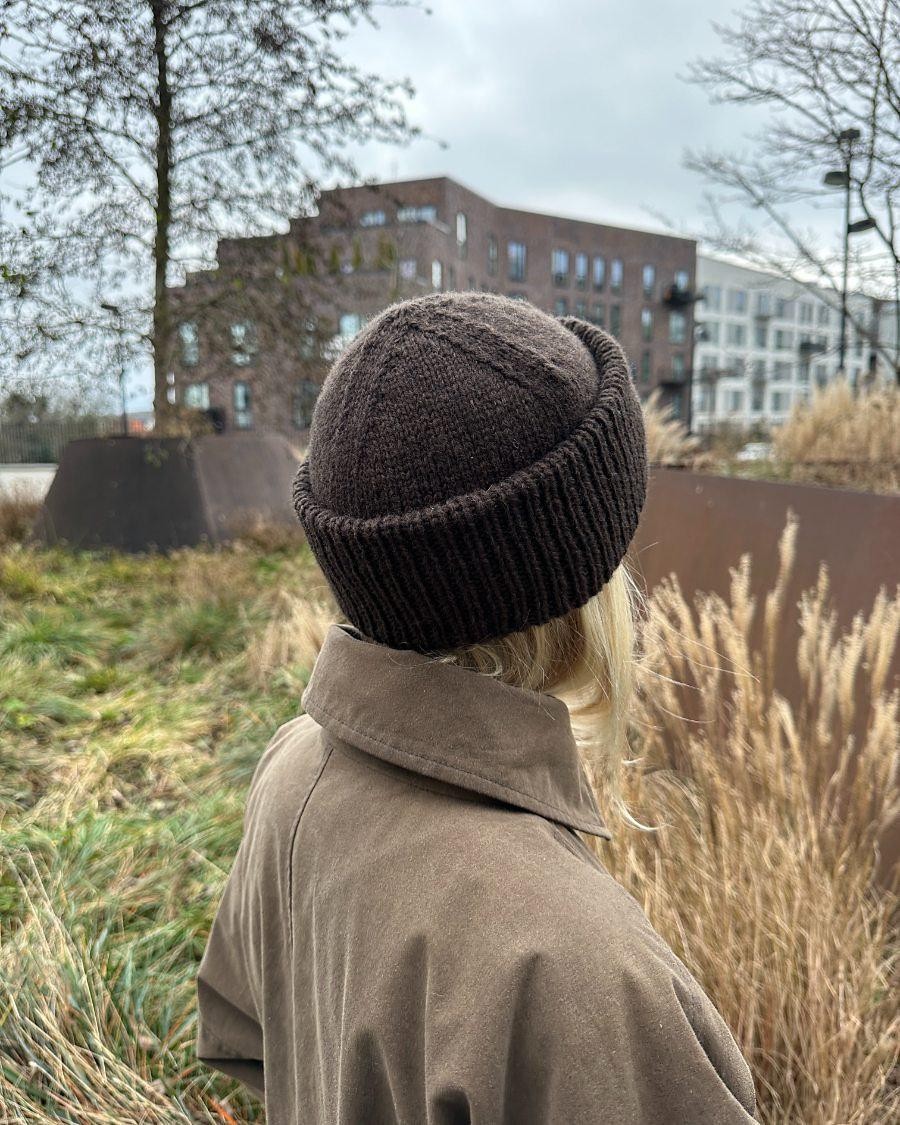 Связать шапку спицами описаниеi