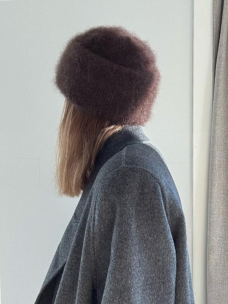 Пушистая шапка спицами