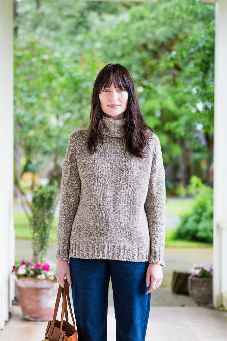 бесшовный свитер спицами с описанием