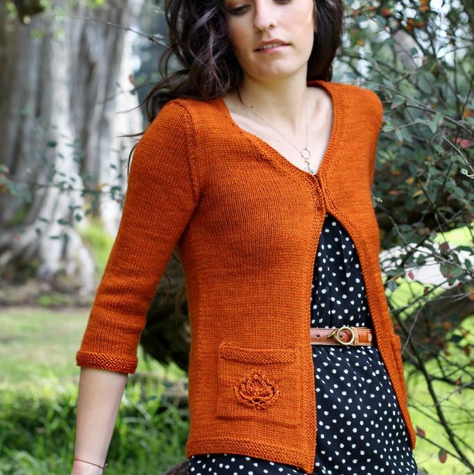 Вязание жакета спицами с карманами Sunlit Autumn, Alana Dakos
