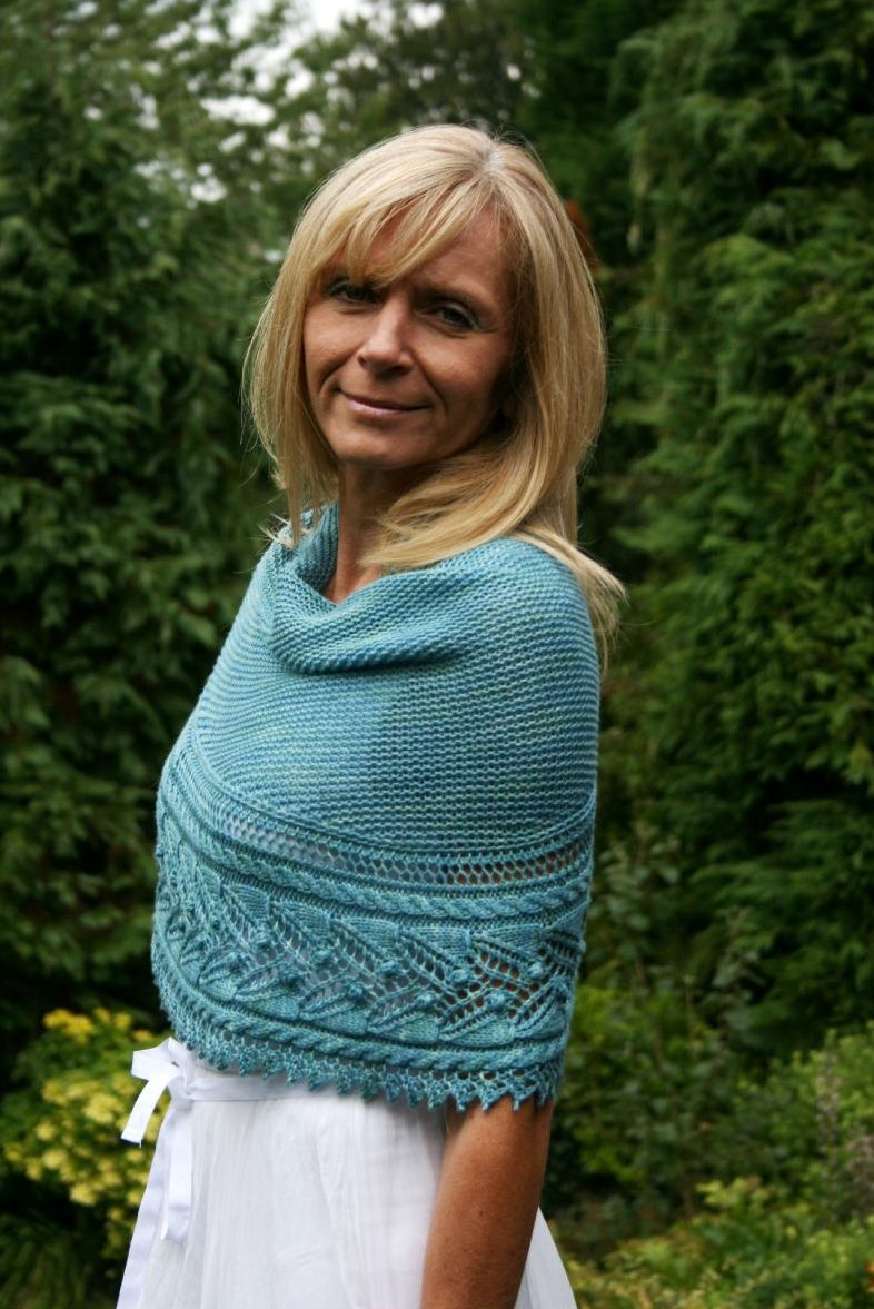 Вяжем шаль спицами Gwendoline Shawl
